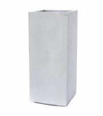 133 Polirezin saksije i žardinjere